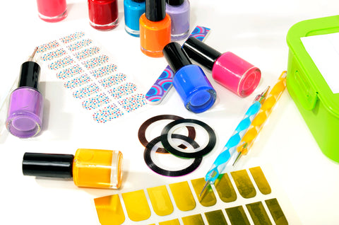 tools to apply nails stickers like a pro. Follow #movemanicure.
